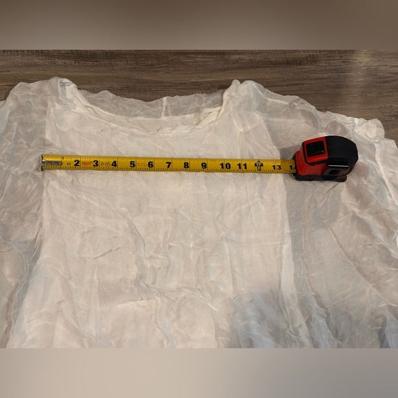 Italian silk short sleeve top - Picture 8 of 8